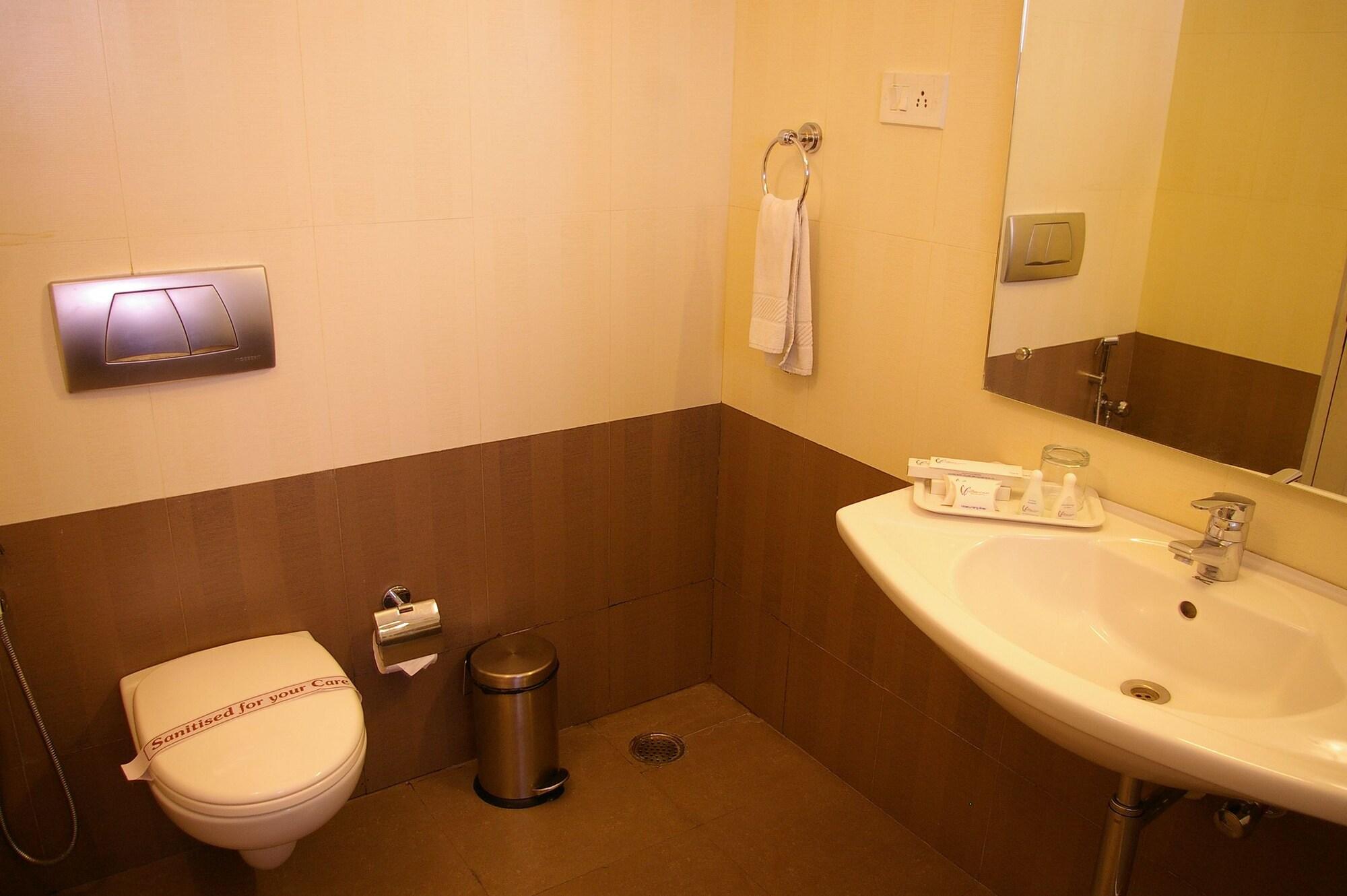 The Curzon Court Hotel Bangalore Eksteriør billede