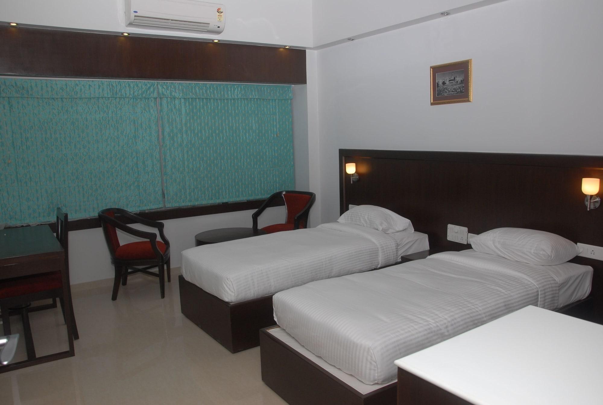 The Curzon Court Hotel Bangalore Værelse billede