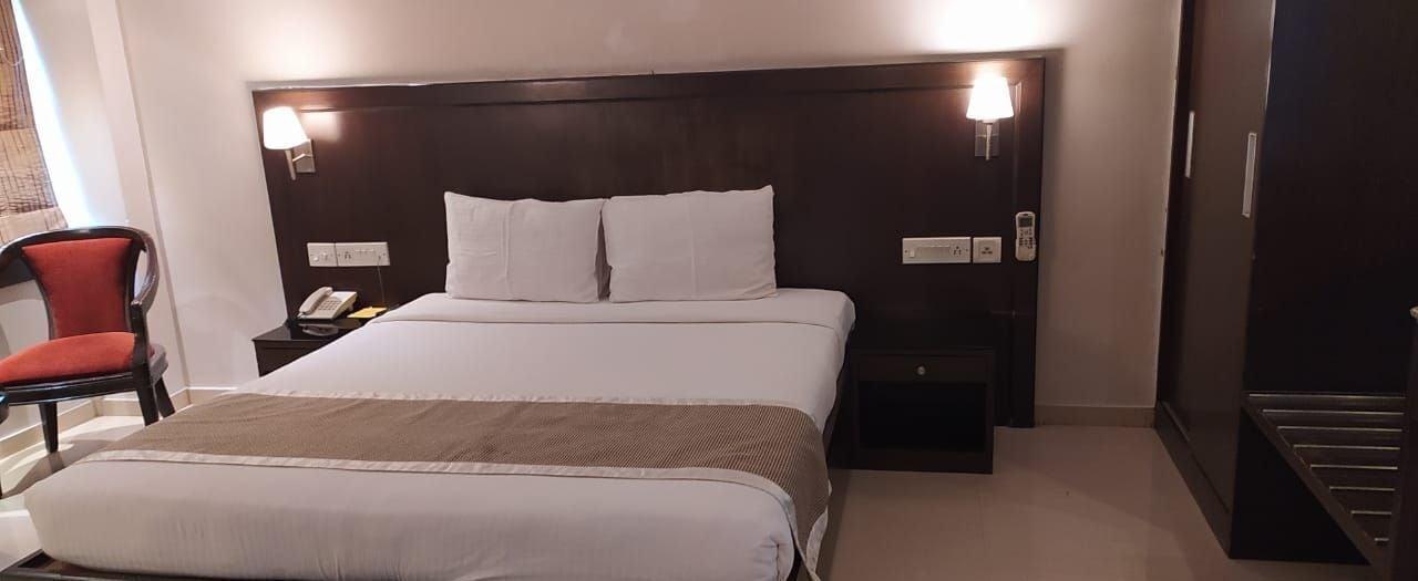The Curzon Court Hotel Bangalore Eksteriør billede